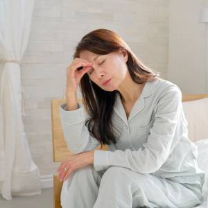 朝から体が重だるい40代へ。巡りを促してスッーと体が軽くなる疲労回復ヨガ