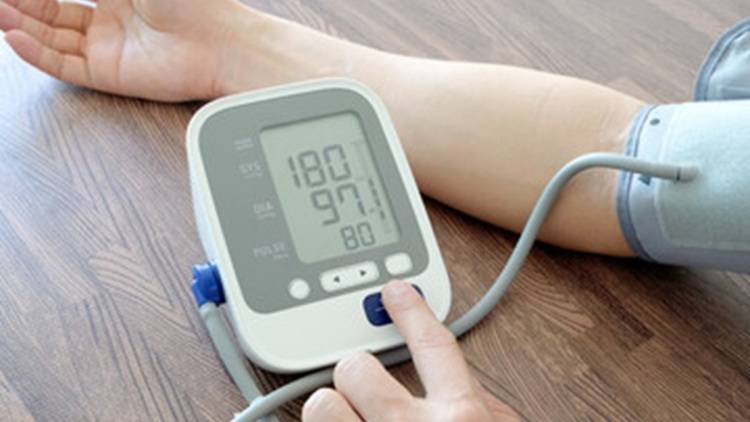 知らないと怖い！？高血圧の方が避けたい〈NG食べ物〉管理栄養士が解説