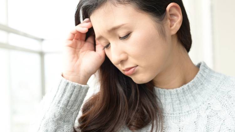 冬になると肩も心も固まる…その不調、朝と夜の“1杯”で変わるかもしれない｜管理栄養士のアドバイス