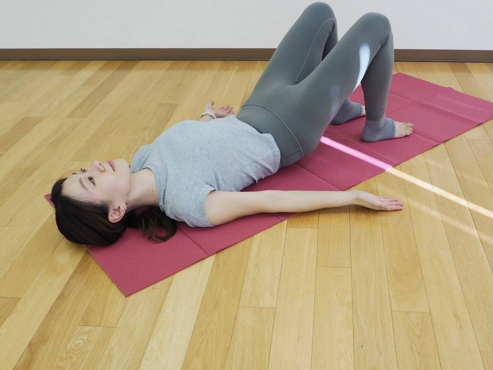 腰痛対策ストレッチ③