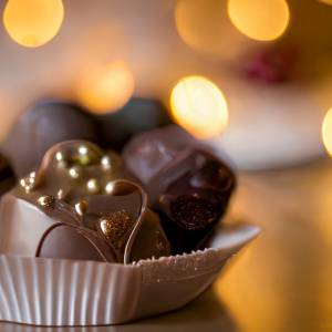 夜チョコで腸が整う？高カカオチョコの正しい食べ方｜管理栄養士が解説