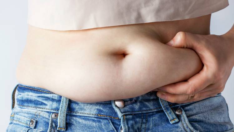 【時短トレで脂肪を燃やし正月太り撃退】体幹を鍛え、呼吸で余分な脂肪を燃やし下腹のたるみをすっきり！