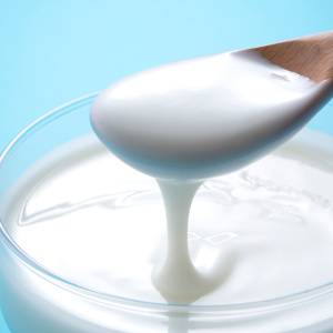 ビタミンC不足を防ぐ！朝、ヨーグルトと組み合わせると良い食材とは？｜管理栄養士が解説