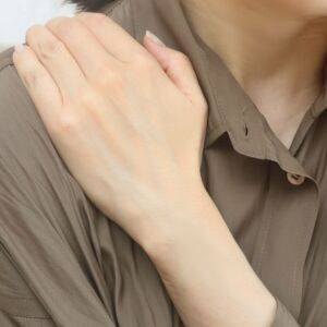 慢性的なガチガチ肩こりをゆるめる「やさしい肩と首のリセット法」ポイントは「脚のある部位を動かす！」