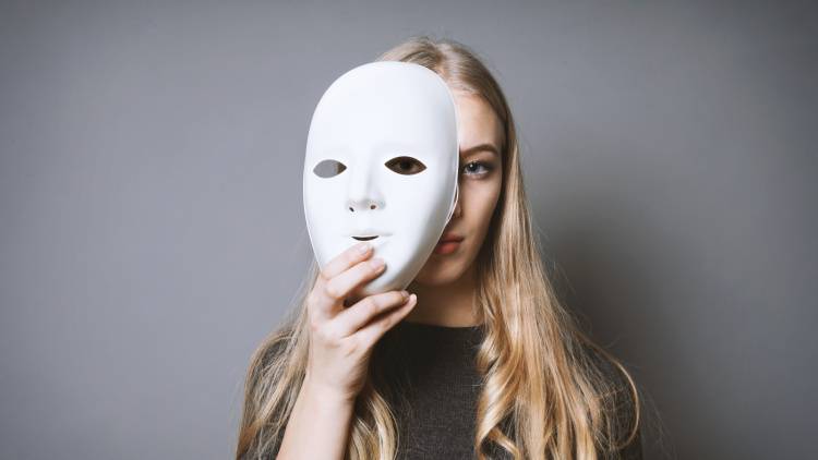 【あなたのまわりにもいる！？】「不誠実な人」を見分ける3つの“違和感”｜精神科医が解説