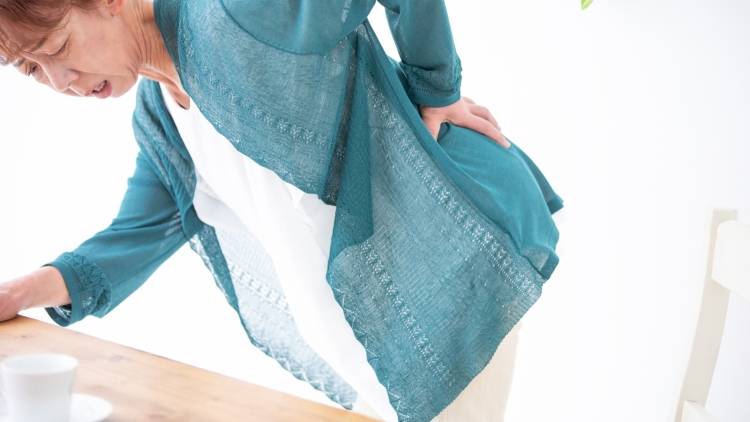 日中座りっぱなしの人必見！腰痛改善＆お尻のコリ解消エクササイズ