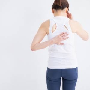 40代からの痩せにくさ・冷え・気分の浮き沈み…【共通の原因は背骨】まとめて整える背中ストレッチ