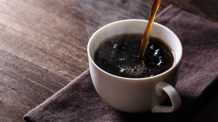 むくみ予防に役立つ！朝、コーヒーと一緒に食べるとよい食べ物は？管理栄養士が解説