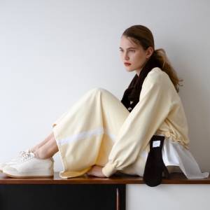 <emmi>忙しい毎日に嬉しい。全身コーデできるスペシャルセット2型が登場