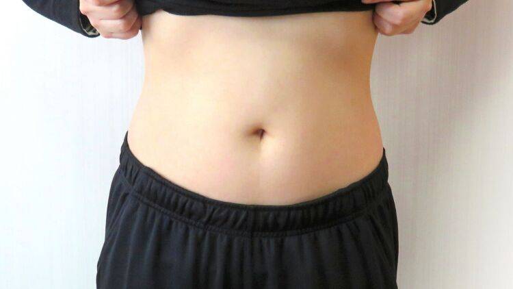 【40代からの頑張り過ぎないお腹痩せ】ポイントは2つ！ねじる＆お腹を薄くして息を吐くだけエクサ