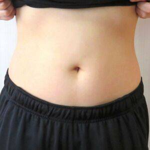 【40代からの頑張り過ぎないお腹痩せ】ポイントは2つ!ねじる&お腹を薄くして息を吐くだけエクサ