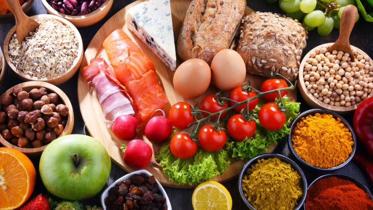 貧血=鉄不足だけじゃない。貧血気味な人が見落としがちな食材とは?【管理栄養士による解説】