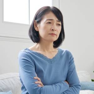 1月に調子が出ないのは、あなたのせいじゃない｜更年期の体が「動かない」理由を、責めずに見てみる