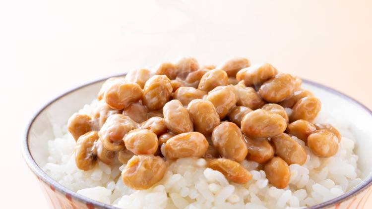 カリウム不足を防ぐ!朝、納豆ごはんに、ちょい足しすると良い食材とは?管理栄養士が解説