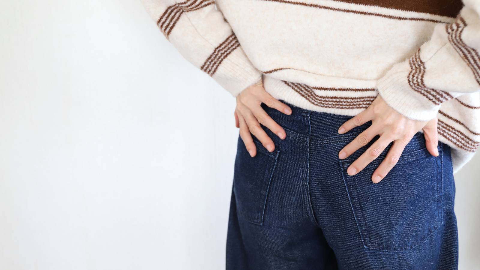 立っているだけで腰や脚が疲れる人に。体を支える力を目覚めさせる「テーブルのポーズ」