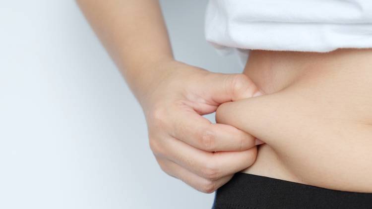 40代になってお腹に脂肪がついた…と感じたら。内側から引き締める「舟のポーズ」