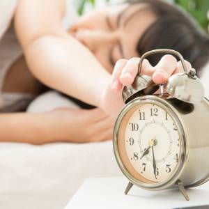 【3分の朝ストレッチ】が日中のパフォーマンスを上げる！ぐだぐだ・ダラダラしてしまう人の朝トレ