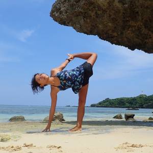 沖縄はもうすぐ梅雨明け!夏休みどこにいく?石垣島でビーチヨガのススメ【石垣島ヨガ便り♯10】