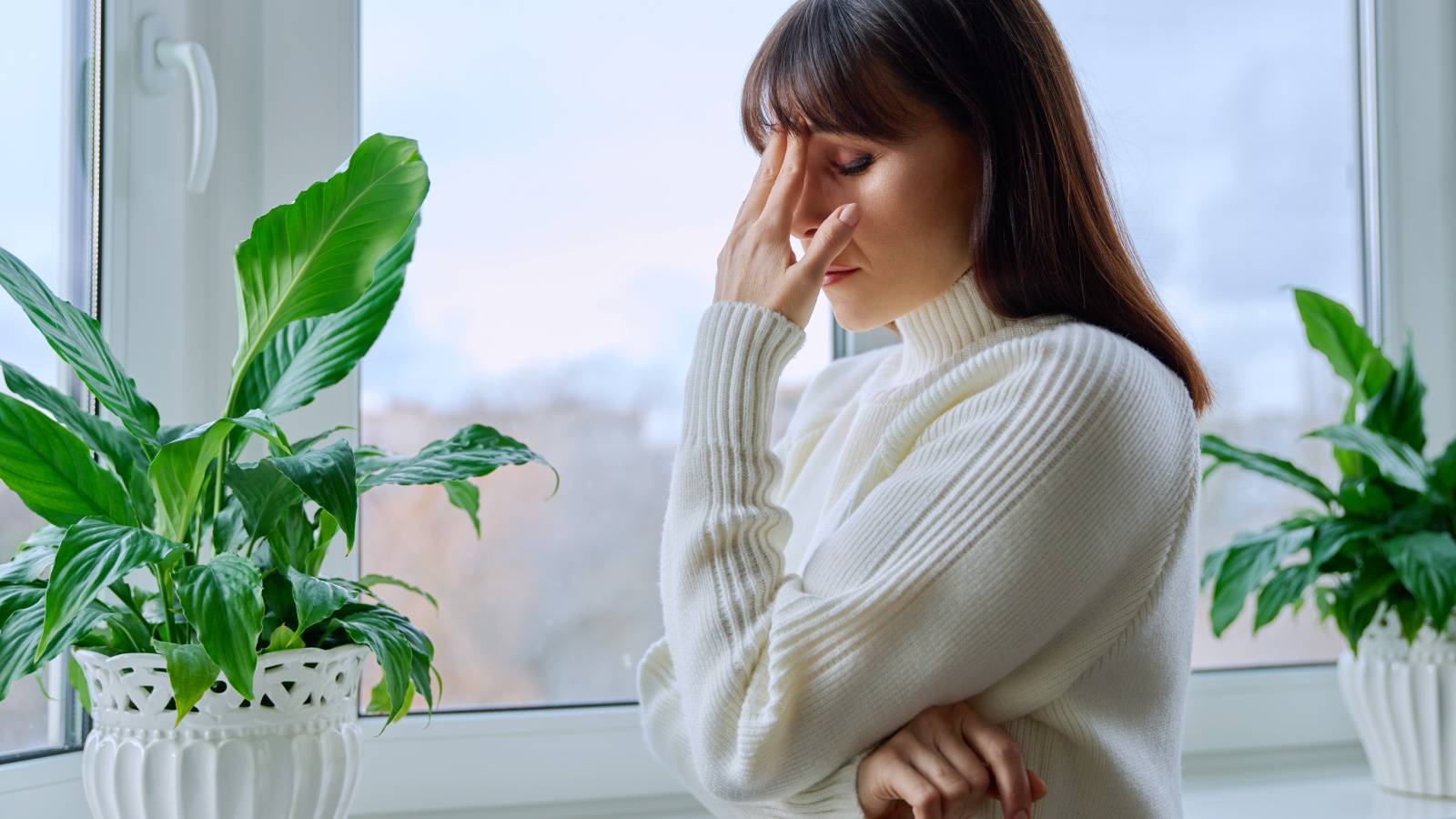 代謝が下がる50代以降「疲れやすい」「運動がおっくう」という人はこれだけやって【股関節ストレッチ】