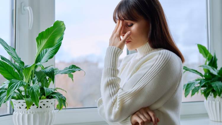 代謝が下がる50代以降「疲れやすい」「運動がおっくう」という人はこれだけやって【股関節ストレッチ】