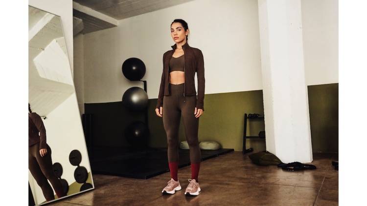 lululemon人気アイテムがフロントシームレスに進化!他にも新作が登場