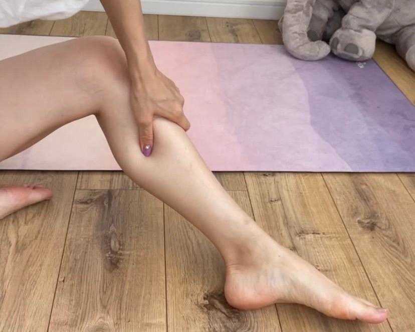 親指でプッシュ