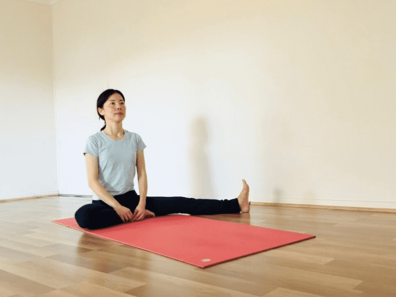 前屈ストレッチ