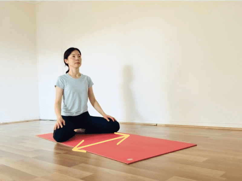 チャイルドポーズ