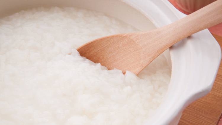 腸がどんどんキレイになる！朝、白がゆと組み合わせると良い食材とは？管理栄養士が解説