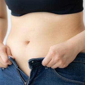 【下腹のぽっこりが3日ですっきり！】1日10回でOKの「骨盤ゆがみ整えエクサ」