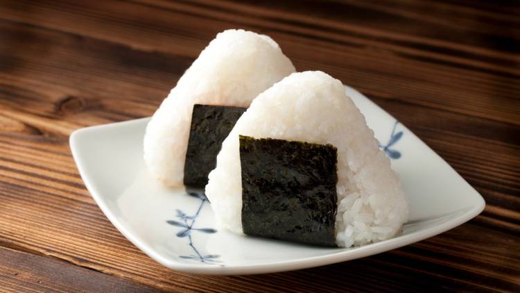 腸がどんどんキレイになる! 朝、おにぎりと組み合わせると良い食材とは?｜管理栄養士が解説