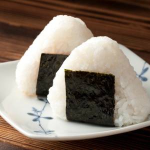 腸がどんどんキレイになる! 朝、おにぎりと組み合わせると良い食材とは?｜管理栄養士が解説