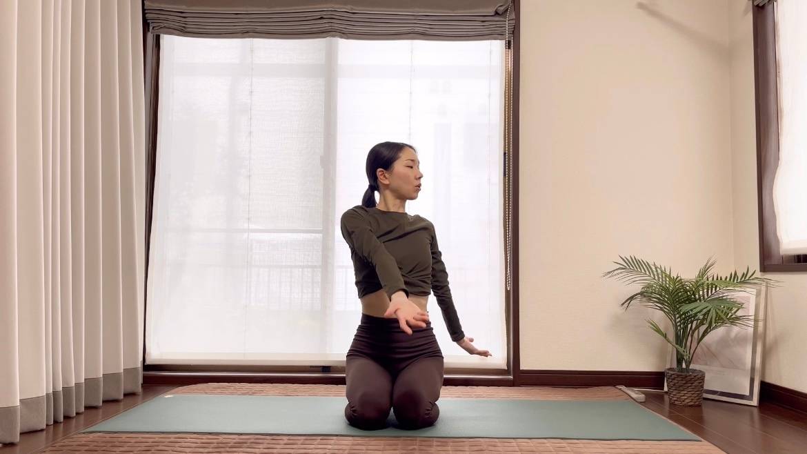 お腹痩せストレッチ