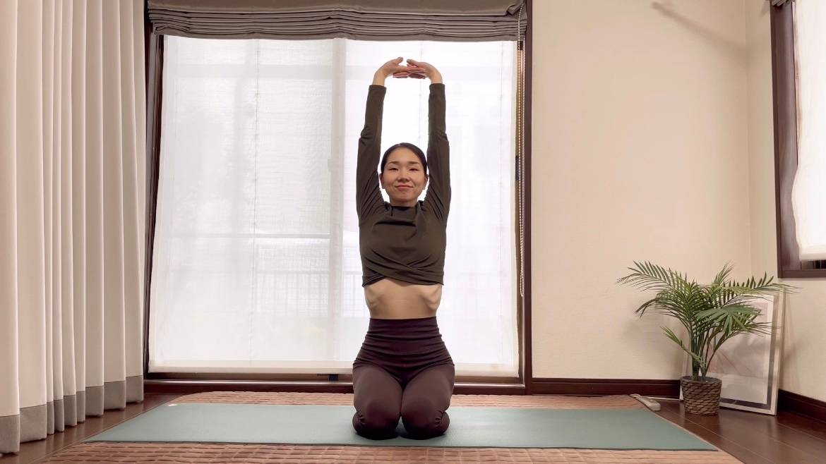 お腹痩せストレッチ