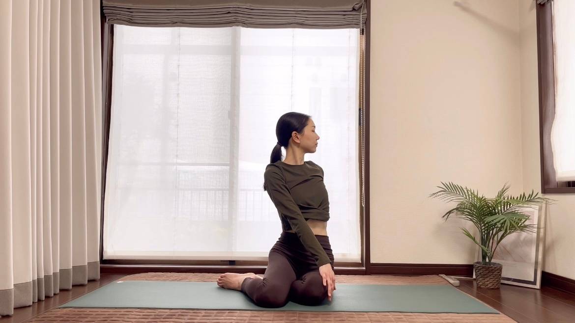 お腹痩せストレッチ