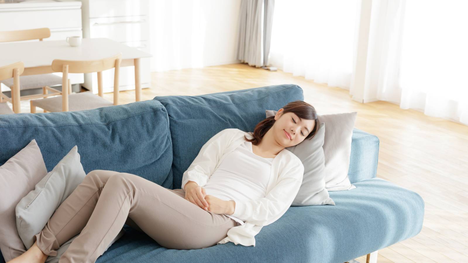 【午後1〜3時に20分眠るだけで？ 】最新エビデンスでわかった“短時間昼寝”が脳の働きを回復させるメカニズム