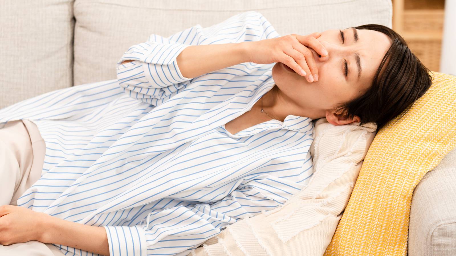  40代に急増中！【ちゃんと寝てるのに疲れが取れない】ぐっすり眠れて翌朝スッキリ「夜のリラックスストレッチ」 