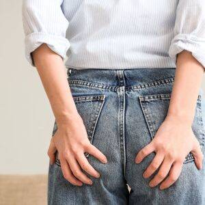 〈知らないと損〉座っている時間分だけお尻が老ける？→お尻カチカチ度からあなたが今すべきお尻ケアがわかる