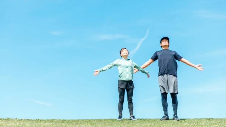 あなたの肩こり、実は「呼吸」のせい？ 一生モノの『深く吸える体』を作る姿勢リセット術