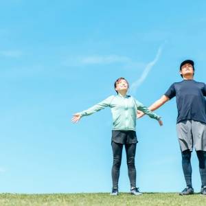 あなたの肩こり、実は「呼吸」のせい？ 一生モノの『深く吸える体』を作る姿勢リセット術