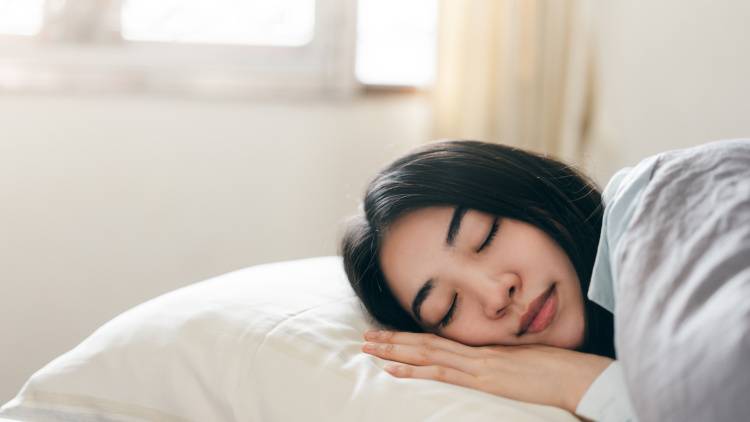 【休日に12時間寝てしまうのは怠けじゃない】繊細さん「HSP」の脳が長時間の“再起動”を必要とする理由｜精神科医が解説