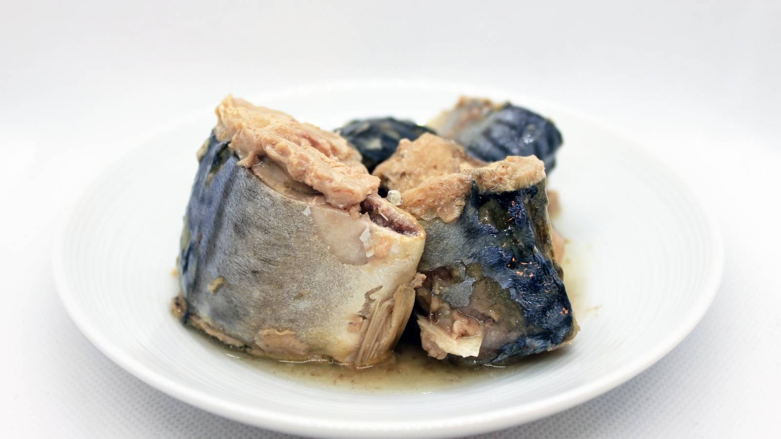 缶詰のサバに、ただ混ぜるだけ！疲れが軽くなる夜のタンパク質補給レシピ｜管理栄養士が解説