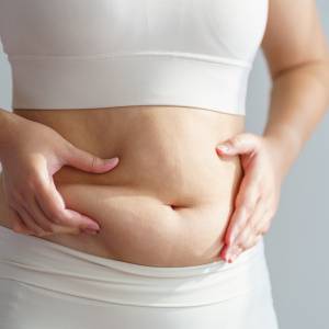 寝たまま"脚パカパカ"でお腹スッキリ！筋トレ要らずの下腹痩せエクササイズ