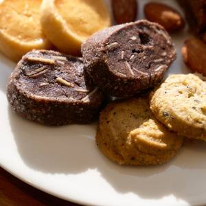 医師が「間食」に選んでいる、血糖値を急上昇させない意外な組み合わせ｜甘いものは付き合い方次第？