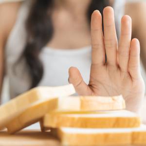 「炭水化物抜きダイエット」で体はどうなる？管理栄養士がデメリットを解説