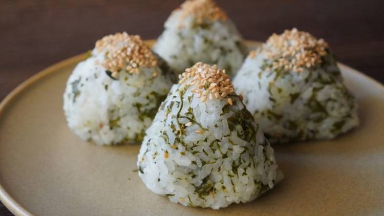 春のイライラ・不安定に!マグネシウム不足を防ぐ「おにぎりにプラスしたい具材」とは?【管理栄養士が解説】