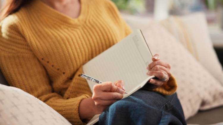 ストレス対策には「日記」が効果的？！【自律神経の医師・小林 弘幸が推奨する】「寝る前1分日記」のやり方