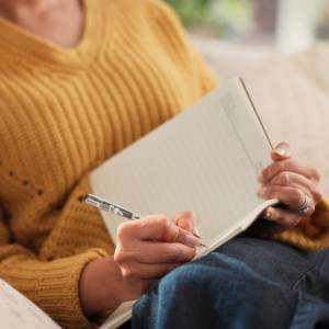 ストレス対策には「日記」が効果的？！【自律神経の医師・小林 弘幸が推奨する】「寝る前1分日記」のやり方