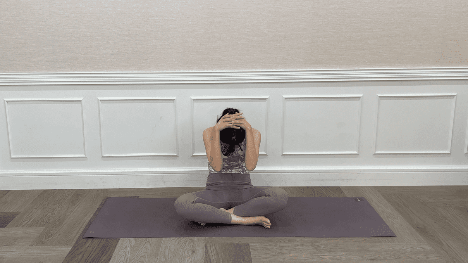 肩甲骨ストレッチ２