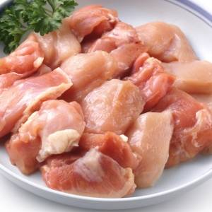 鶏むね肉と鶏もも肉、ダイエット中に食べるならどっち？管理栄養士が本音で比較